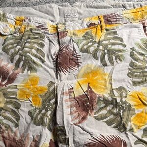 Hartford Tropical Leaf Print Men Shorts - Yellow, Green, Brown